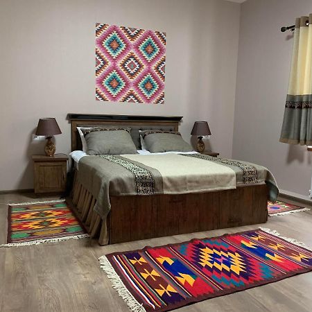Hotel Al-Rajabiy Tasjkent Buitenkant foto
